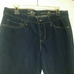 NWOT Dark Denim Levi's